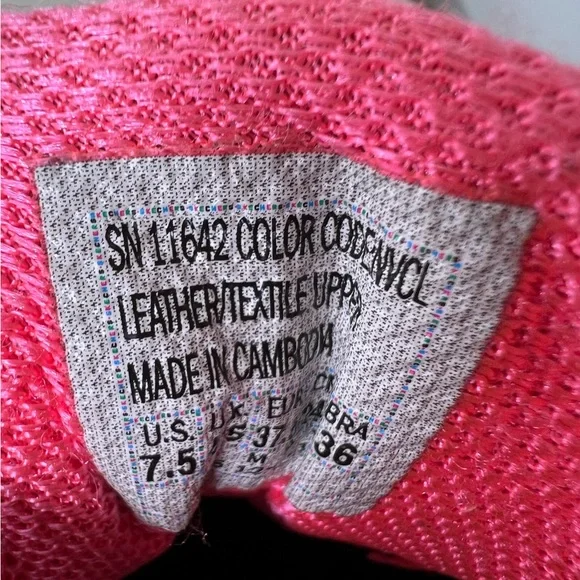 Lightweight Sketchers Sneakers - Picture 8 of 9